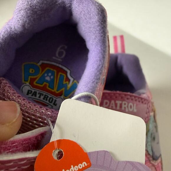 Nickelodeon Paw Patrol Light-Up Shoes - Toddler Size 6 - Picture 8 of 10
